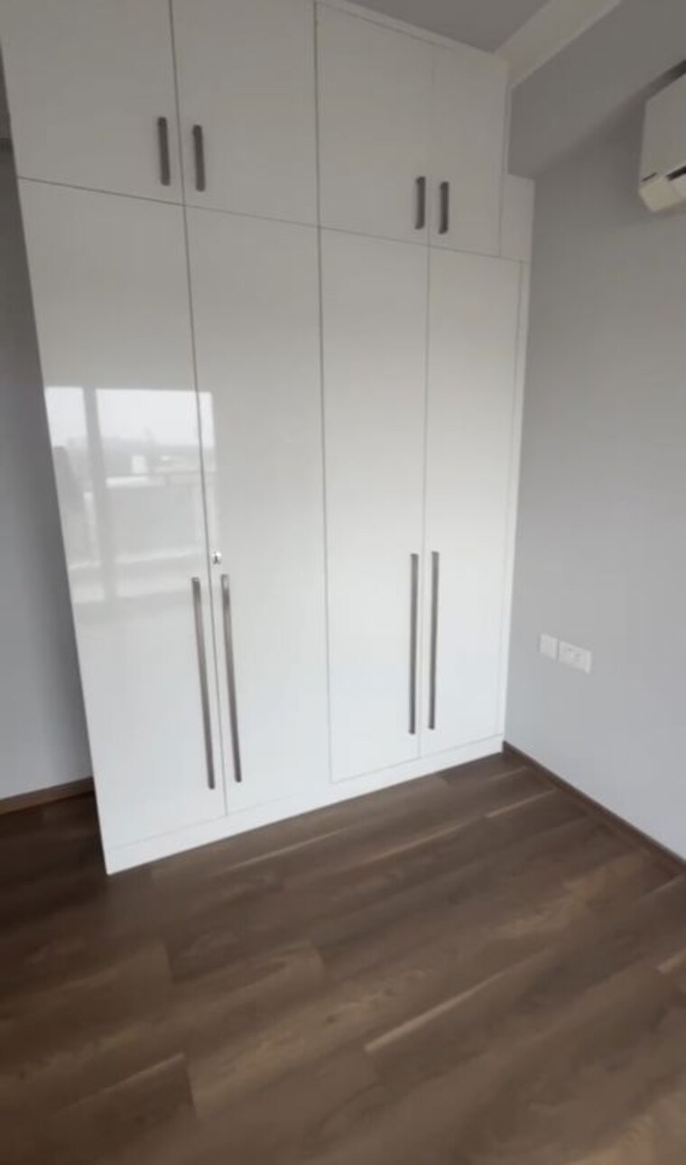 Room, central-park-flower-valley 3 Bedroom 1642 Sq.Ft. Apartment In Sohna Sector 33 Gurgaon 10643152