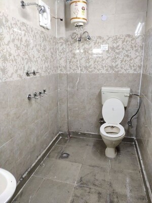 Bathroom in 2 BHK Builder Floor at Subhash Nagar – for Rent