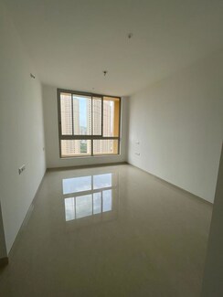 2 BHK + Extra Room Apartment For Rent in Lodha Splendora