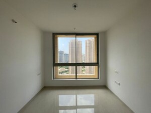 Room in 2 BHK Apartment at Lodha Splendora, Ghodbunder Road – for Rent