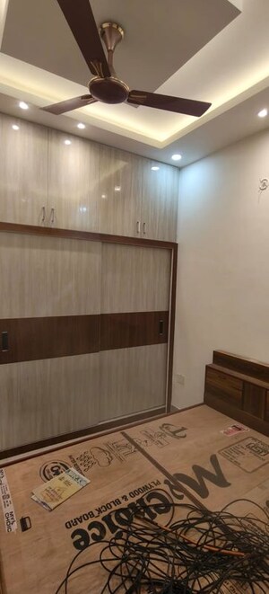 Room in 2 BHK Apartment at Ansal Serene Lakeview, Sushant Golf City – for Rent