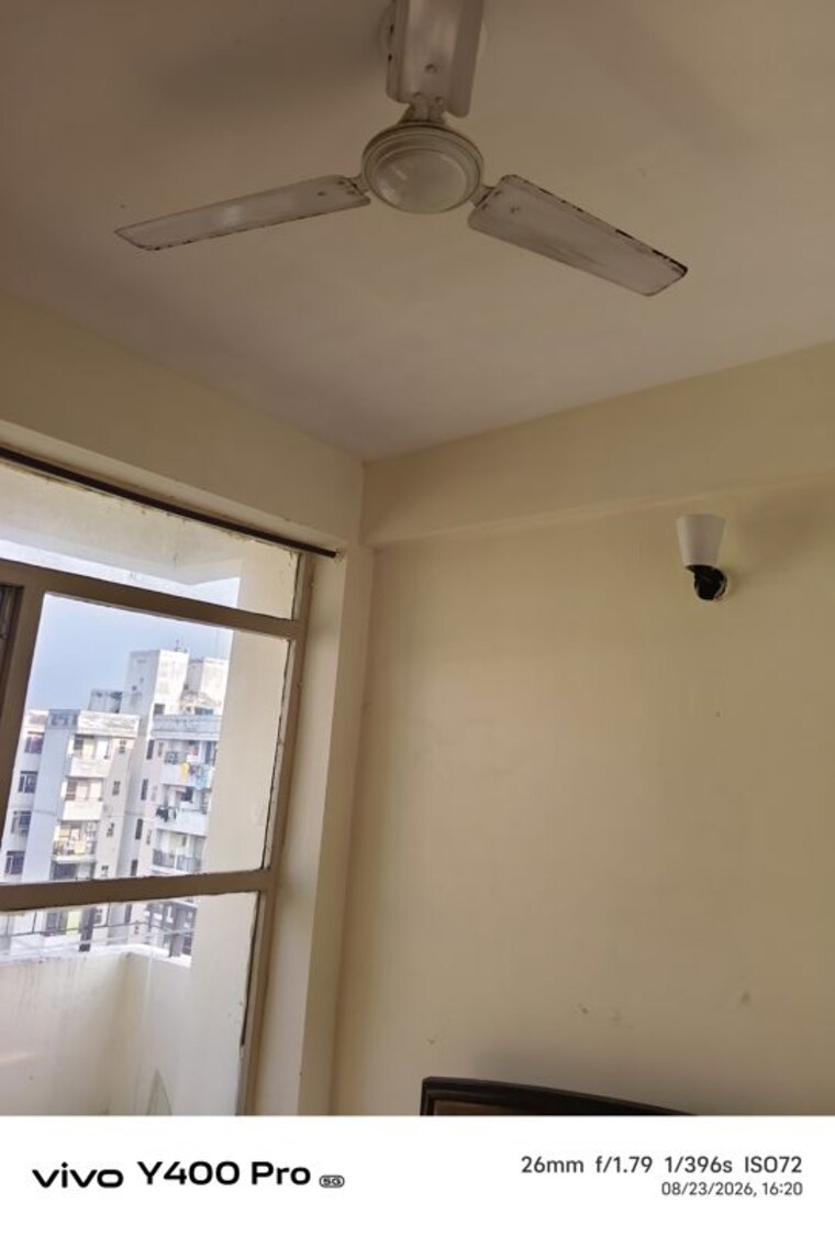 Room, auric-city-homes 1 Bedroom 350 Sq.Ft. Apartment In Sector 82 Faridabad 10643200