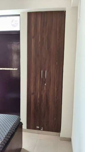 Furnished Amenities in 1 BHK Apartment at Auric City Homes, Sector 82 – for Rent