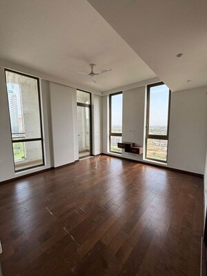 Room in 3 BHK Apartment at M3M Golf Estate, Sector 65 – for Rent