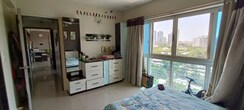 1.5 BHK Apartment For Rent in Amanora Adreno Towers
