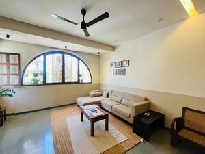 Team Area in 2 BHK Apartment at Chashm e Shahi, Koregaon Park – for Sale