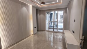 Room in 3 BHK Apartment at Anant Raj Estate Plots, Sector 63a – for Rent