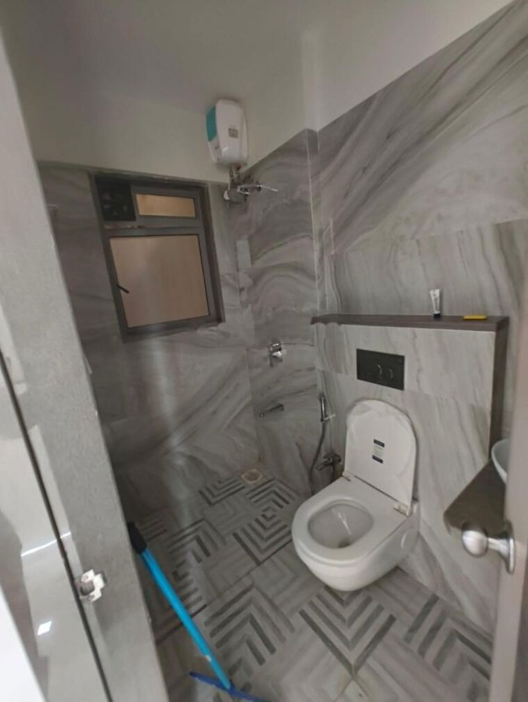 Bathroom, ev-10-marina-bay 2 Bedroom 876 Sq.Ft. Apartment In Vashi Sector 10a Navi Mumbai 10643259