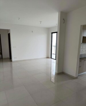Room in 2.5 BHK Apartment at Godrej Icon, Sector 88a – for Sale