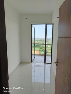 Room in 2.5 BHK Apartment at Godrej Icon, Sector 88a – for Sale