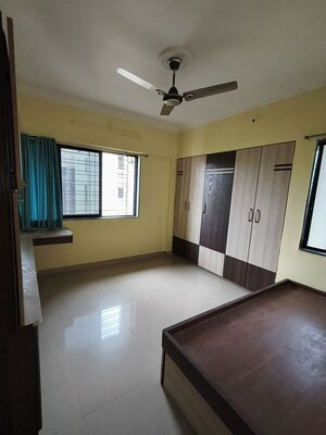 Room in 2 BHK Apartment at Golden Park Complex, Gokul Nagar – for Sale