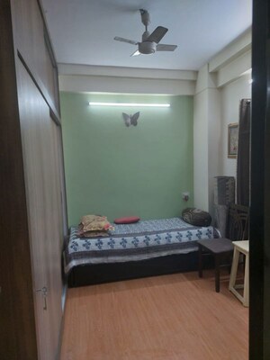 Bedroom in 2 BHK Apartment at Powai – for Rent