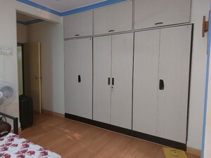 Room in 2 BHK Apartment at Powai – for Rent