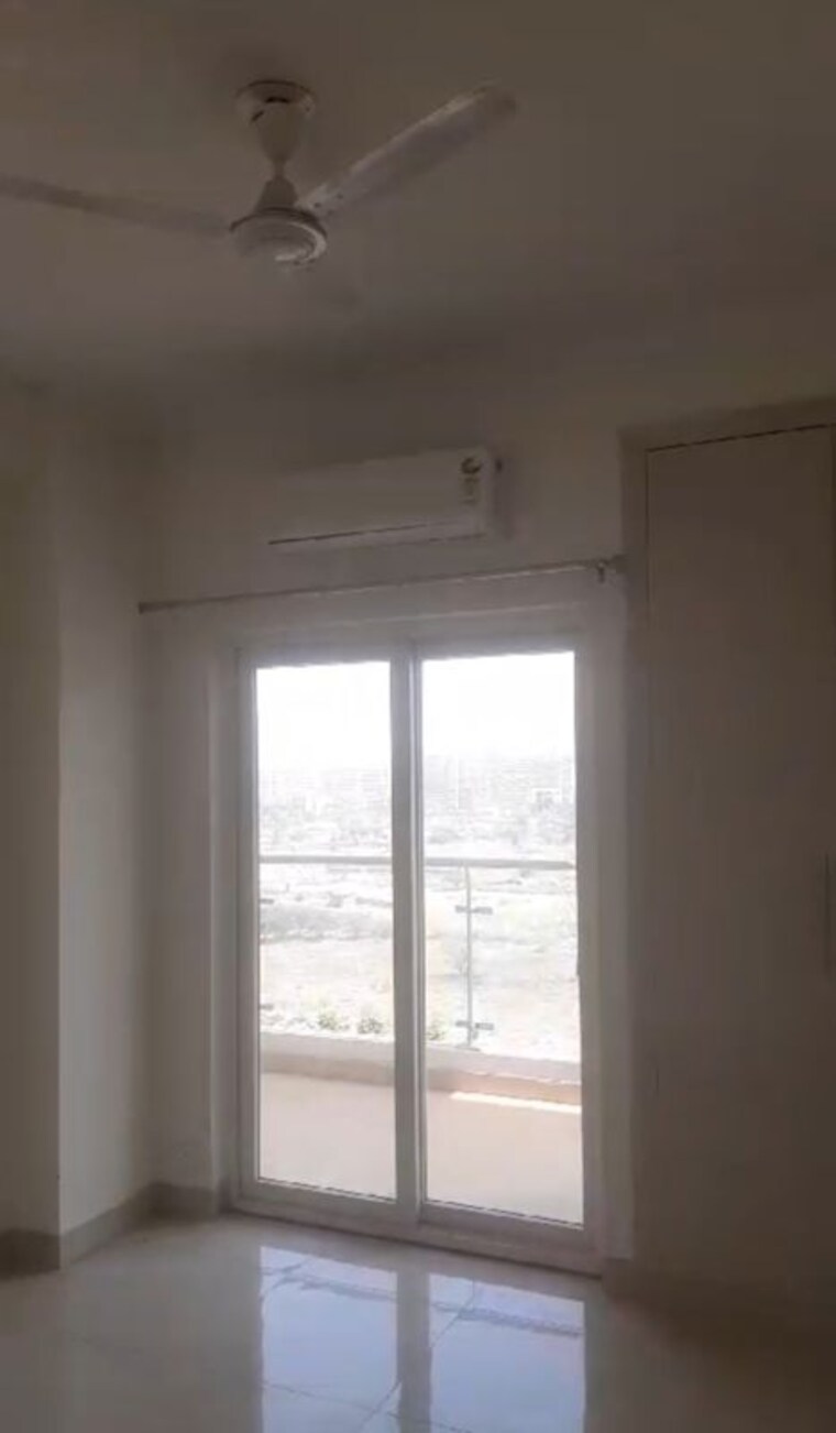 Room, shree-vardhman-victoria 3 Bedroom 1950 Sq.Ft. Apartment In Sector 70 Gurgaon 10643271