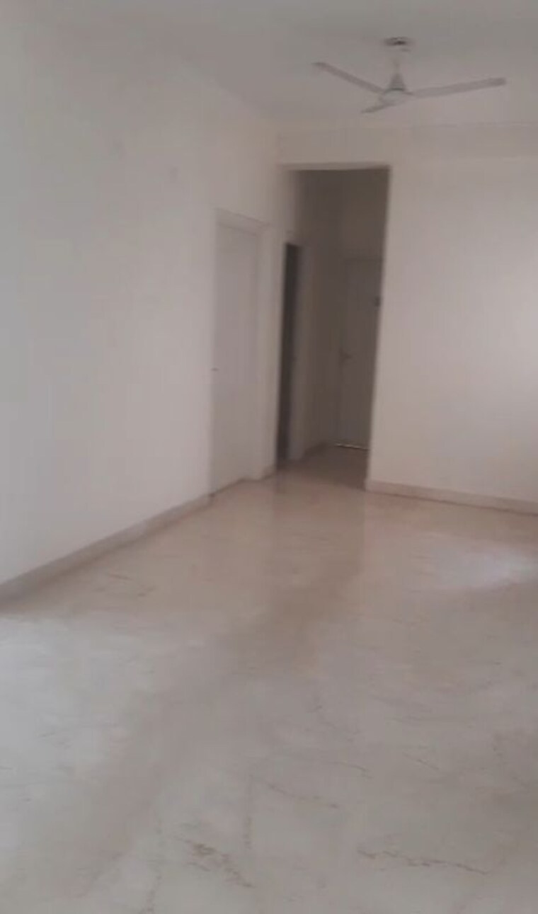Room, shree-vardhman-victoria 3 Bedroom 1950 Sq.Ft. Apartment In Sector 70 Gurgaon 10643271