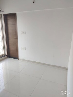 Room in 3 BHK Apartment at Wakad – for Sale