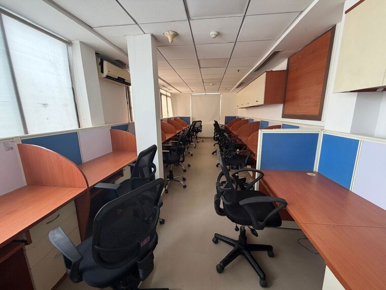 Team Area, netaji subhash place Commercial Office Space 6150 Sq.Ft. In Netaji Subhash Place Delhi 10643241