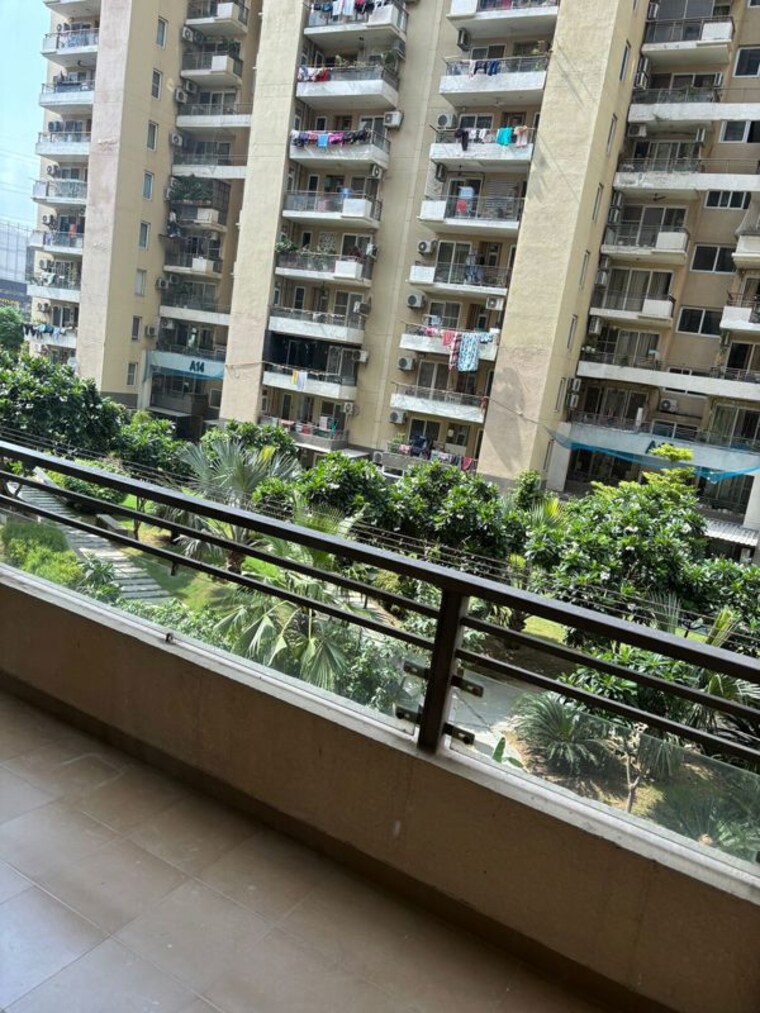 Balcony, tulip-violet 3 Bedroom 1629 Sq.Ft. Apartment In Sector 69 Gurgaon 10643307