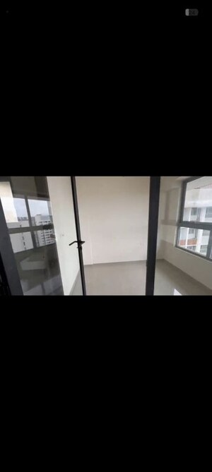 Team Area in 1.5 BHK Apartment at Piramal Vaikunth, Balkum Pada – for Rent