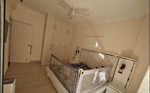 Bathroom in 3 BHK Apartment at Sunshine Enclave, Vip Road – for Rent