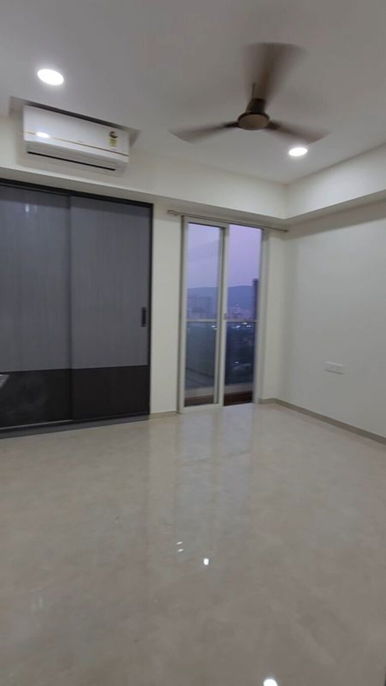 Room, indiabulls-one-indiabulls 2 Bedroom 802 Sq.Ft. Apartment In Pokhran Road No Two Thane 10643361