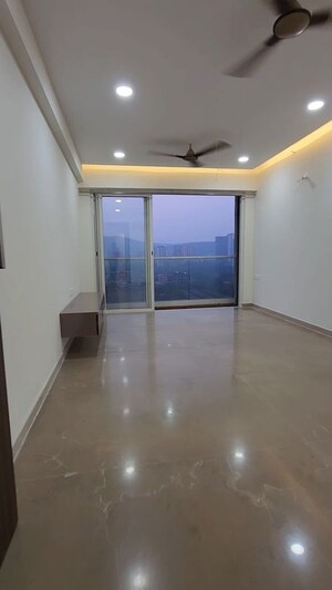 2 BHK Apartment For Rent in Indiabulls One Indiabulls, Pokhran Road No Two