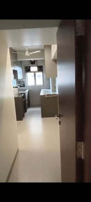 Team Area in 2 BHK Apartment at Cuffe Parade – for Rent