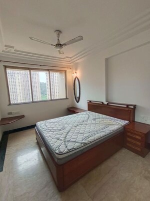 Master Bedroom in 2 BHK Apartment at Hiranandani Glen Croft, Powai – for Rent