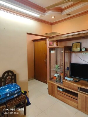 Furnished Amenities in 1 BHK Apartment at Satellite Garden, Goregaon East – for Rent