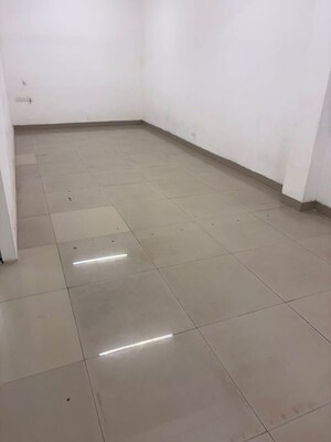 Room in 4 BHK Builder Floor at Defence Colony – for Sale