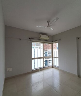 2 BHK + Prayer Room,Servant Room,Study Room,Extra Room,Basement,Store Room Apartment For Rent in DGS Sheetal Parijat in Goregaon East, Mumbai