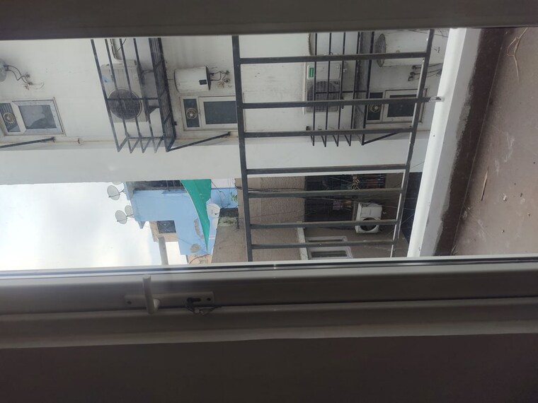 Balcony, east of kailash 4 Bedroom 2700 Sq.Ft. Builder Floor In East Of Kailash Delhi 10643426