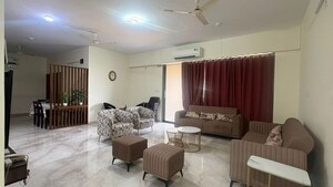 4 BHK Apartment For Rent in Thaltej