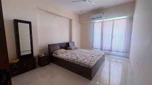 Bedroom in 4 BHK Apartment at Thaltej – for Rent