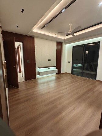 4 BHK +  4270 Sq.Ft. Apartment in M3M Altitude
