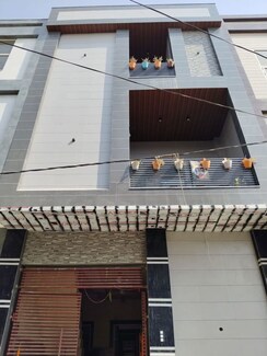 5 BHK + Extra Room,Store Room Independent House For Sale in Sector 8