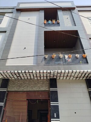 5 BHK Independent House For Sale in Sector 8