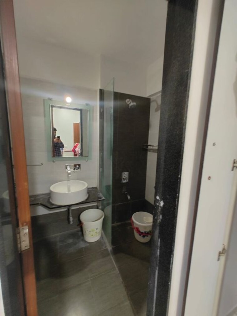 Bathroom, viva-hallmark 2 Bedroom 1300 Sq.Ft. Apartment In Bavdhan Pune 10643530