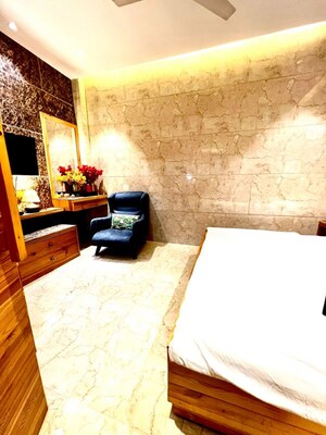 Parking in 2 BHK Builder Floor at Subhash Nagar – for Rent