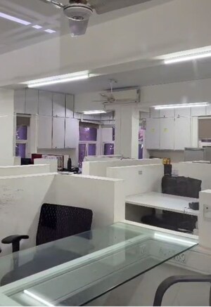  Office Space For Rent in Paldi