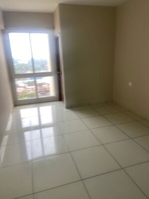 Room in 3 BHK Apartment at UKN The Belvedere, Devanahalli – for Rent