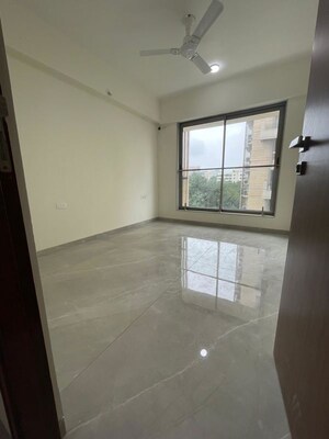 Room in 3 BHK Apartment at Hubtown Seasons, Chembur – for Rent