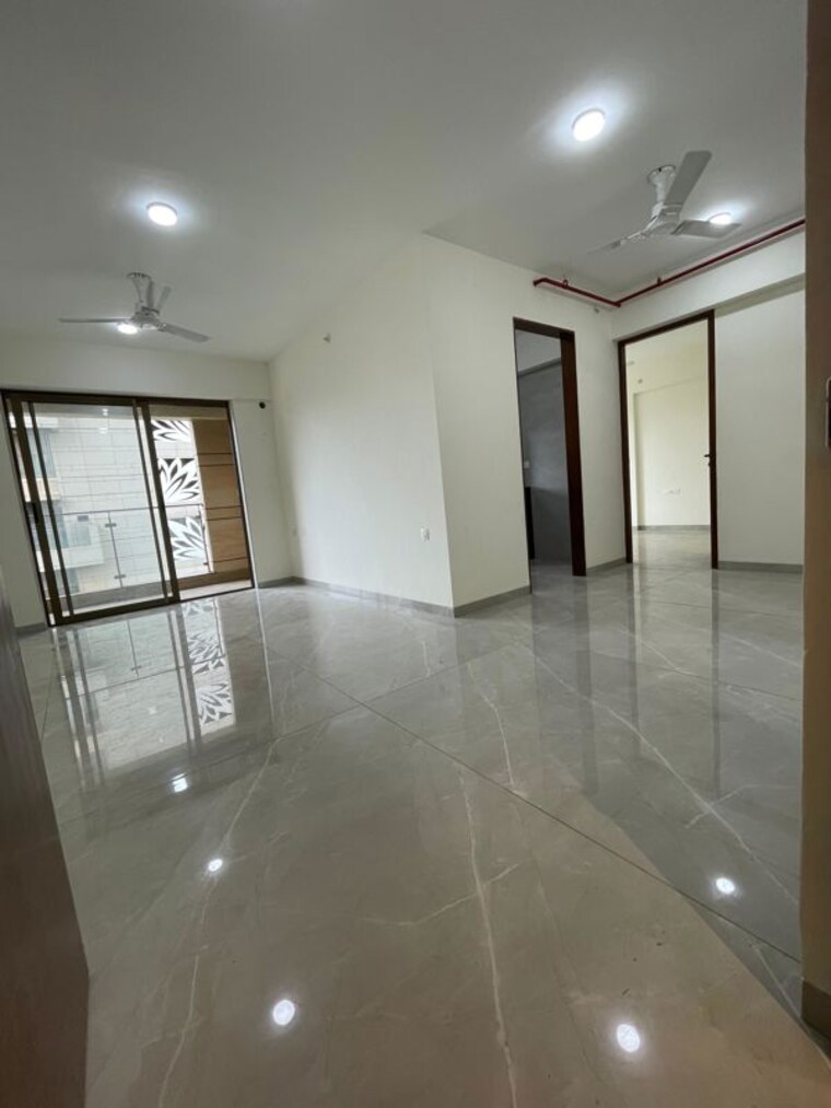 Room, hubtown-seasons 3 Bedroom 1050 Sq.Ft. Apartment In Chembur Mumbai 10640539