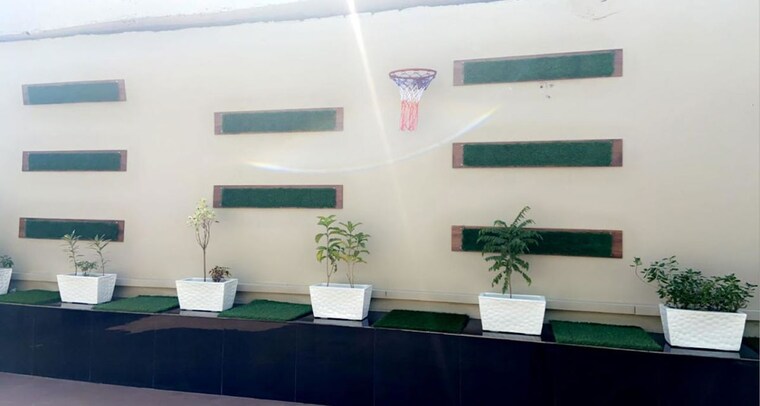 Team Area, shivalik colony 3 Bedroom 1800 Sq.Ft. Apartment In Shivalik Colony Delhi 10643553