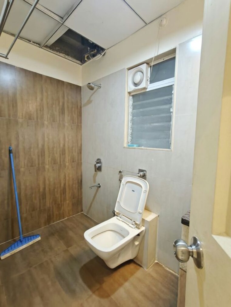Bathroom, harmony-horizons 2 Bedroom 600 Sq.Ft. Apartment In Ghodbunder Road Thane 10643573