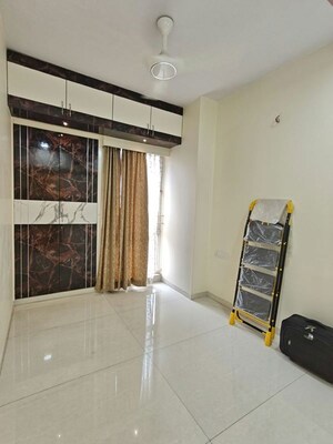 Furnished Amenities in 2 BHK Apartment at Conwood Enclave, Vasant Vihar – for Rent