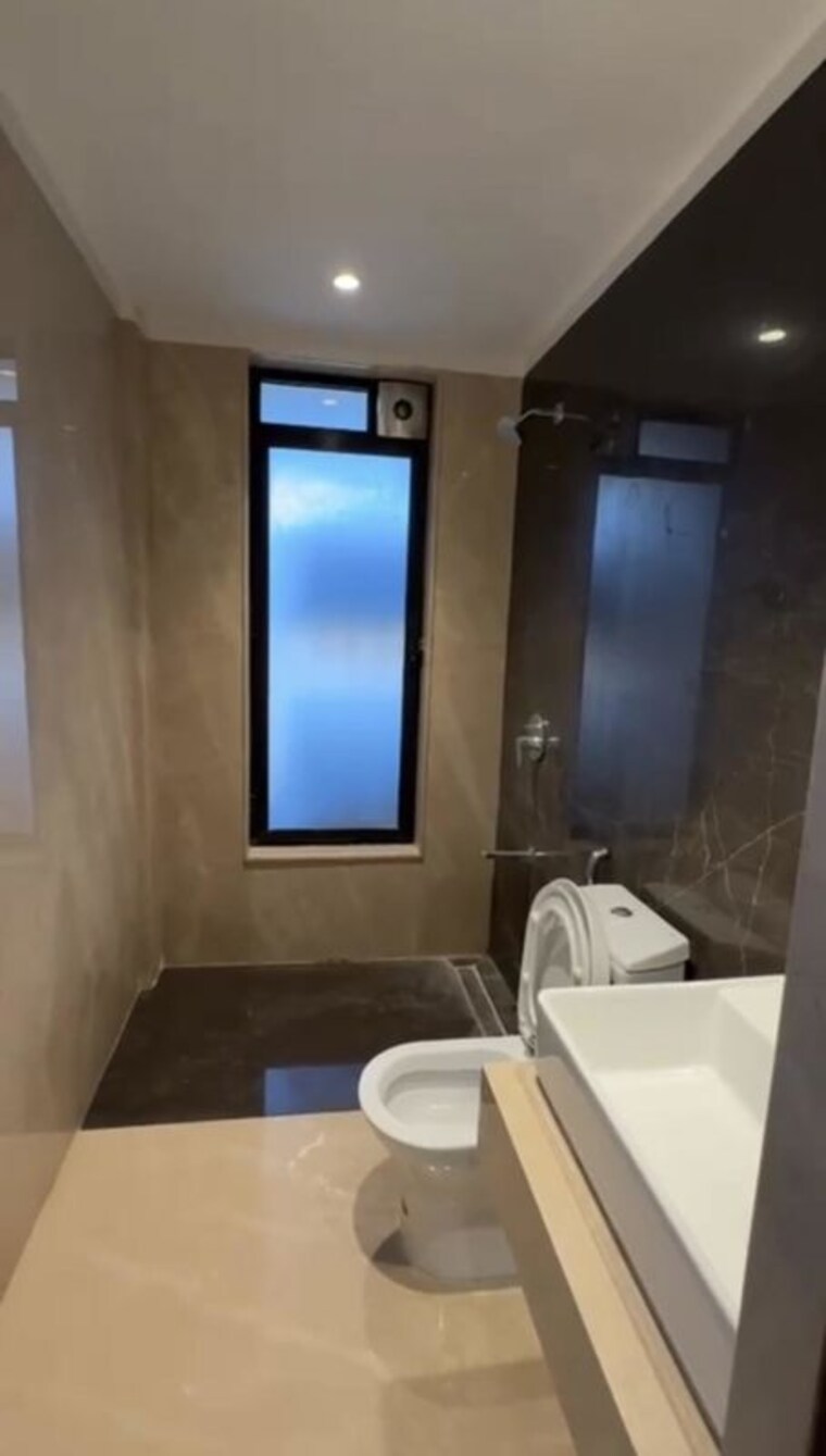 Team Area, kalpataru-magnus 5 Bedroom 1670 Sq.Ft. Apartment In Bandra East Mumbai 10643598