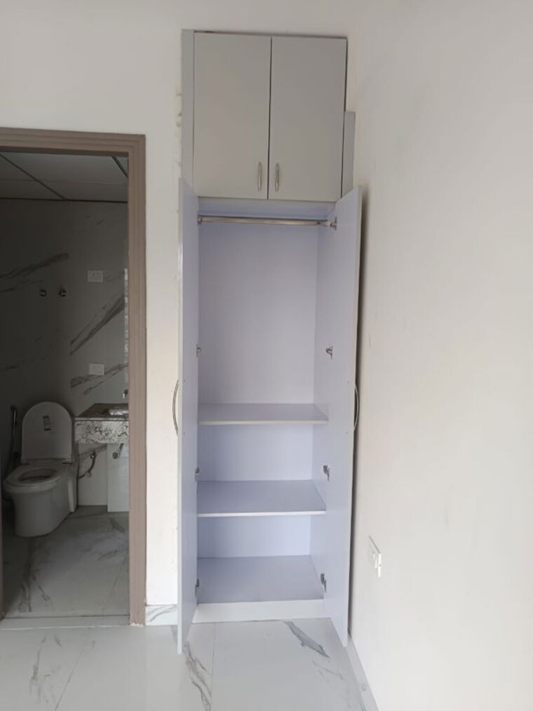 Bathroom, smart-world-gems 2.5 Bedroom 1203 Sq.Ft. Builder Floor In Sector 89 Gurgaon 10643617
