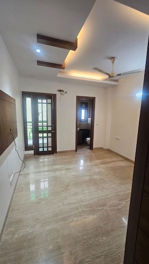 Room in 3 BHK Builder Floor at New Rajinder Nagar – for Rent