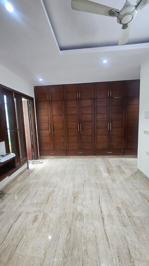 Room in 3 BHK Builder Floor at New Rajinder Nagar – for Rent